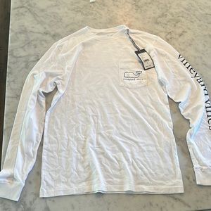 Men’s white vineyard, vines, extra small longsleeve shirt
